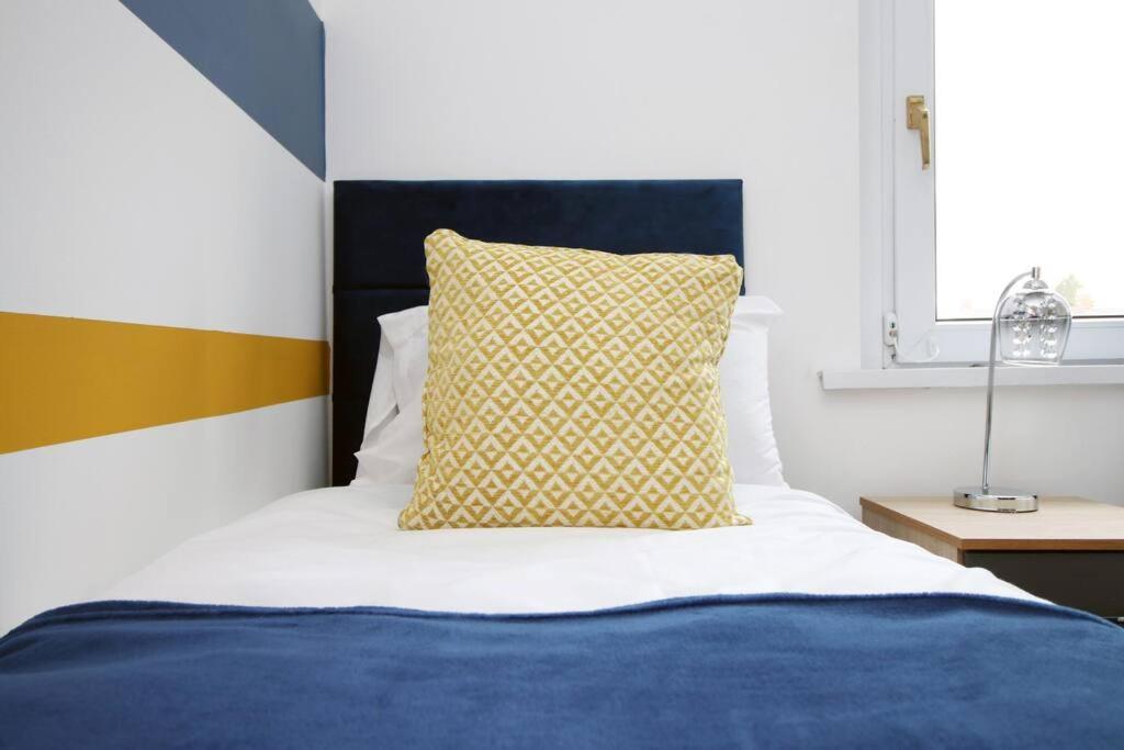 فيلا Holiday House For 7 Guests, Free Wi-Fi & Self Check-In Explore Newport المظهر الخارجي الصورة