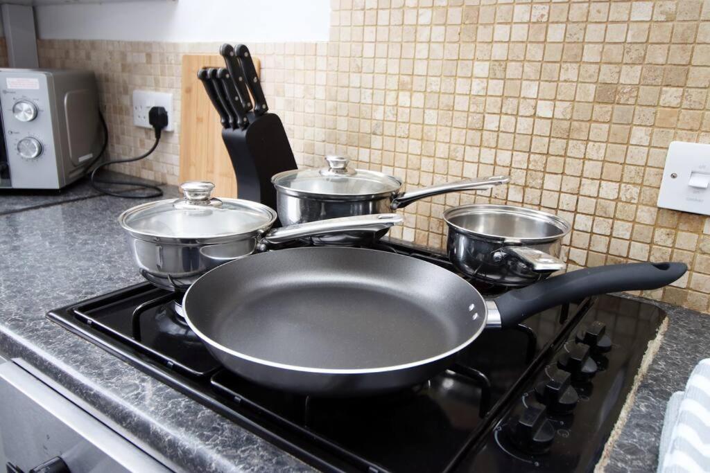 فيلا Holiday House For 7 Guests, Free Wi-Fi & Self Check-In Explore Newport المظهر الخارجي الصورة