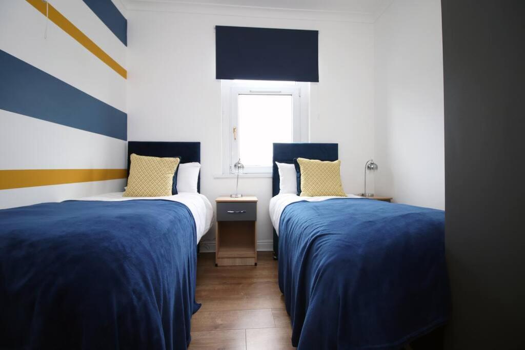 فيلا Holiday House For 7 Guests, Free Wi-Fi & Self Check-In Explore Newport المظهر الخارجي الصورة